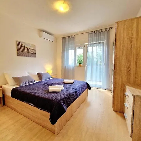 Korino - Free Private Parking - Two Big Split